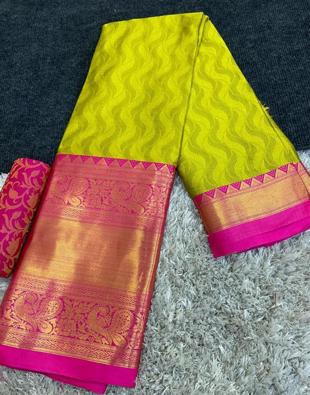 Lemon Green & Pink Silk Saree With Weaving Work