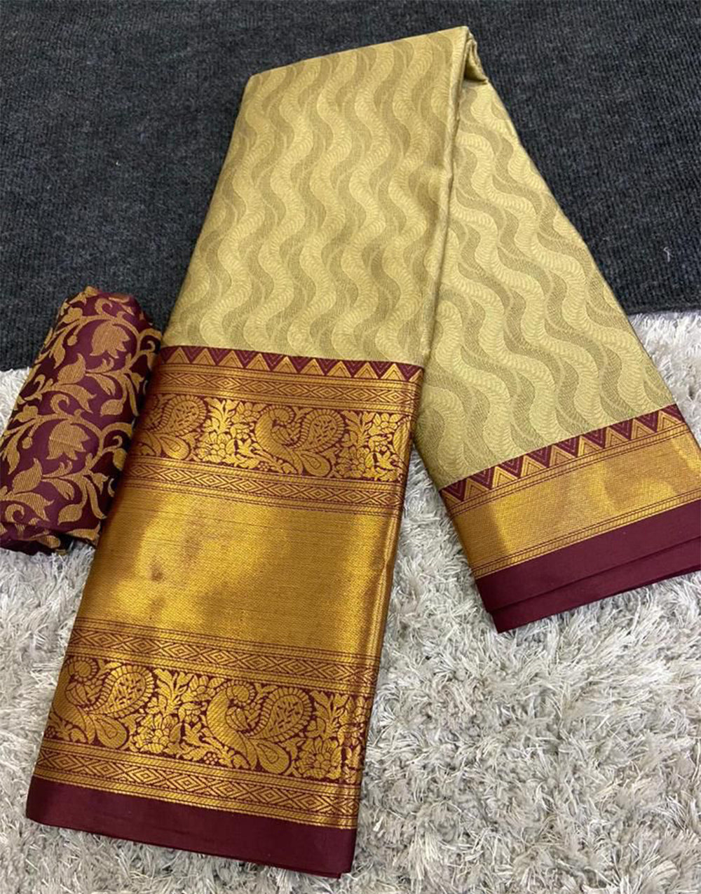 Chiku & Maroon Silk Saree With Weaving Work