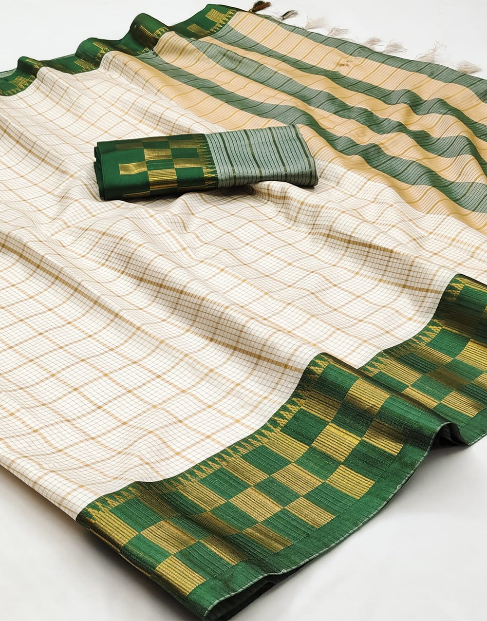 Green Silk Saree With Weaving Work