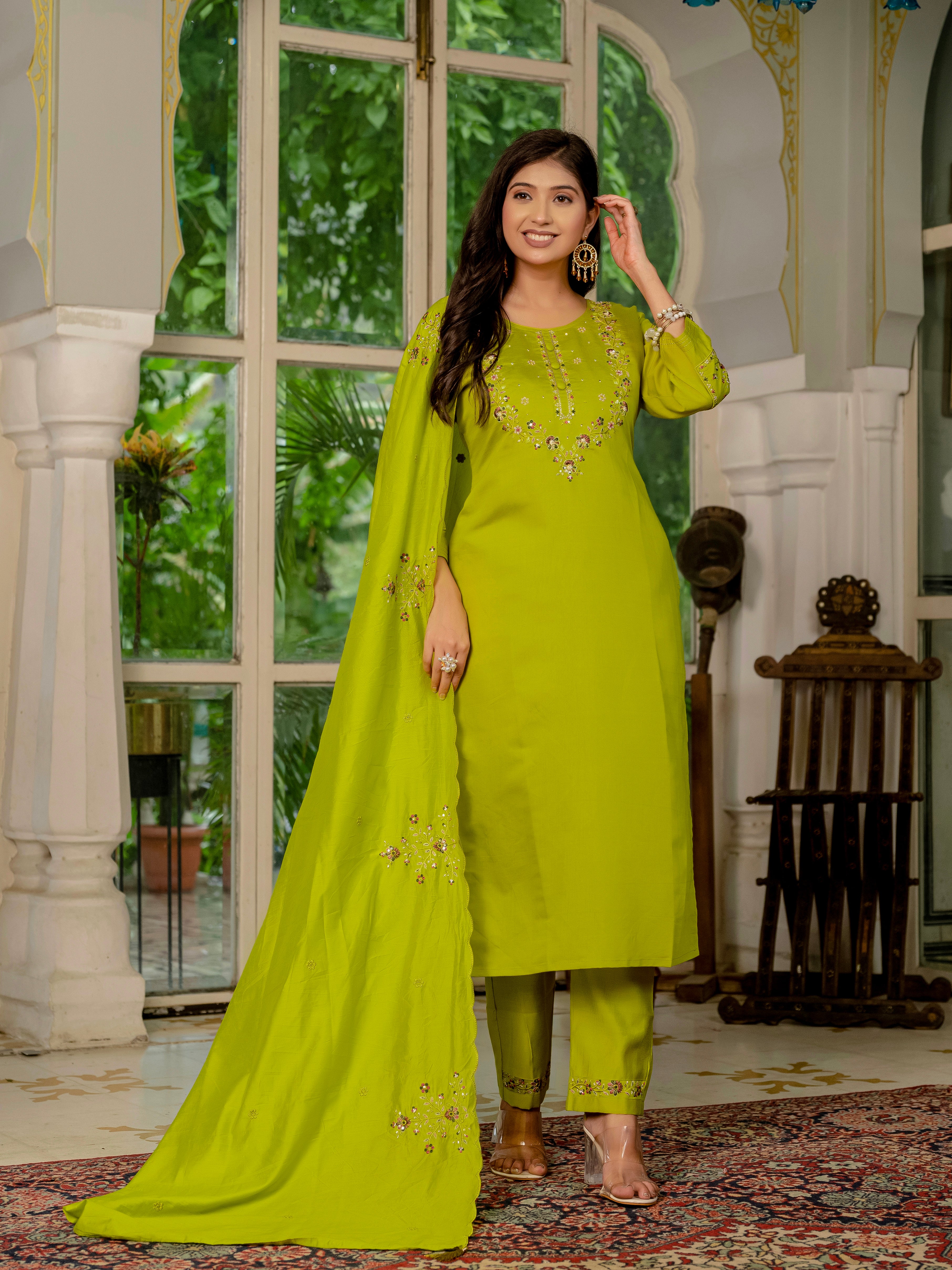 Elegant Straight Kurti Pant Dupatta Set