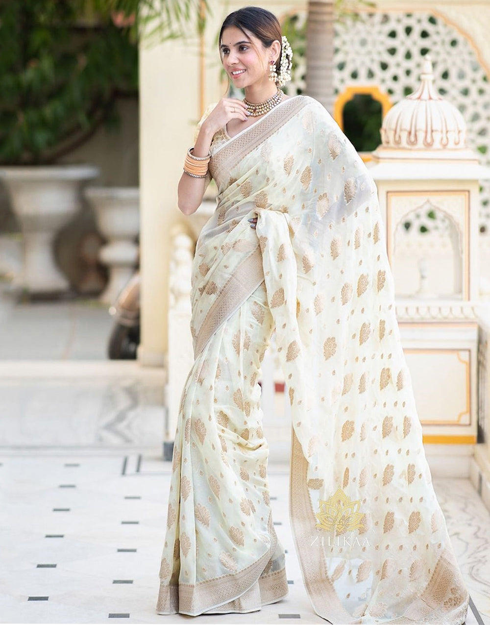 Off White Cotton Saree With Weaving Work