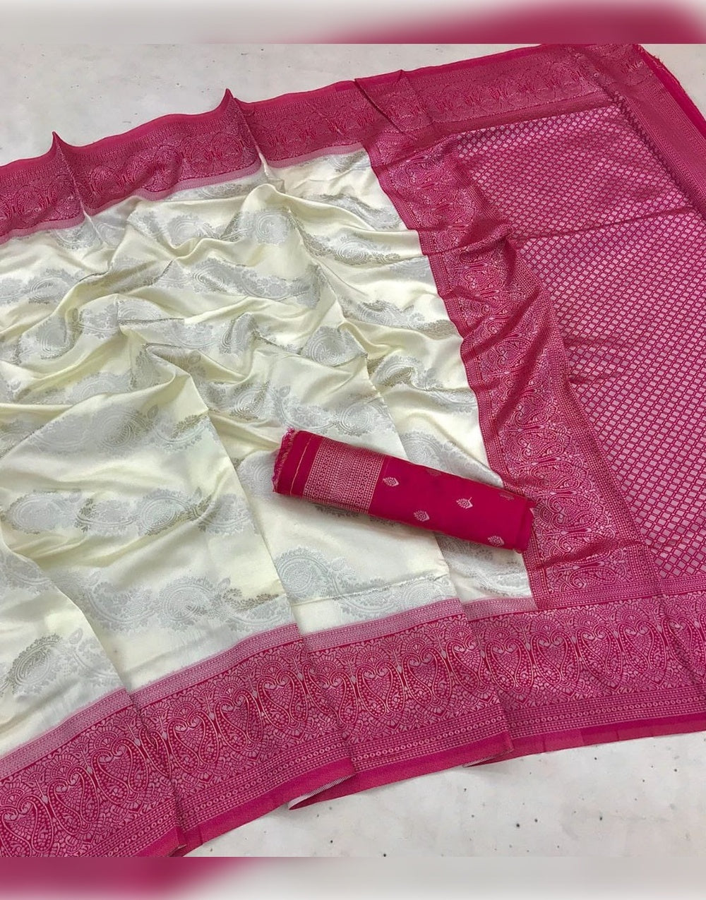 White & Magenta Soft Lichi Silk Saree With Zari weaving Work