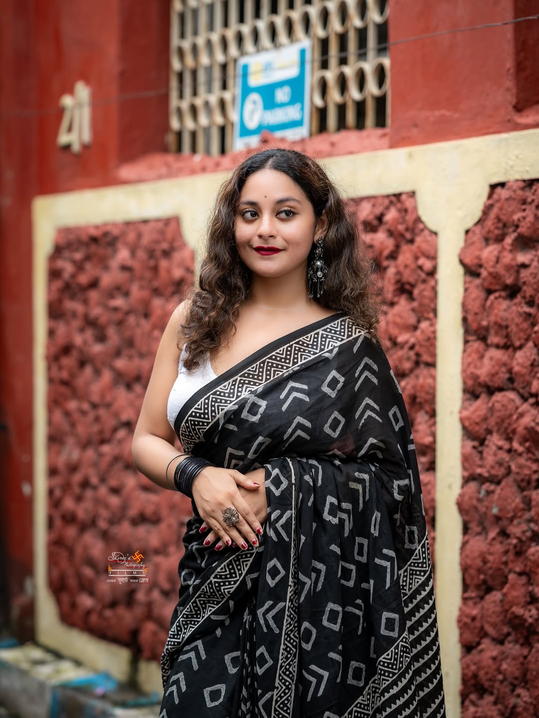 Black Mul Cotton Ready To Wear Saree With Pocket