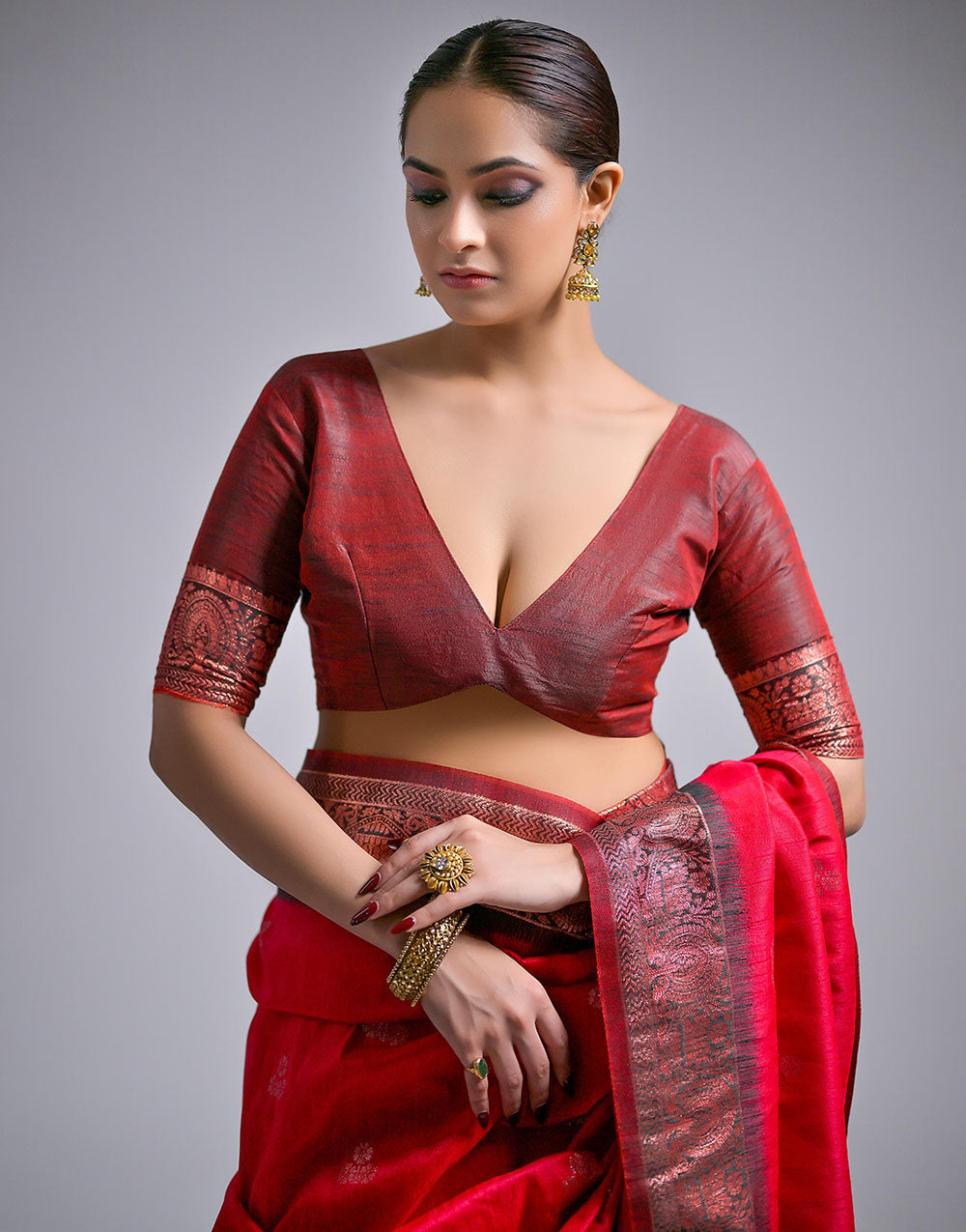 Pink Floral Butti Banarasi Silk Saree With Zari Weaving Work