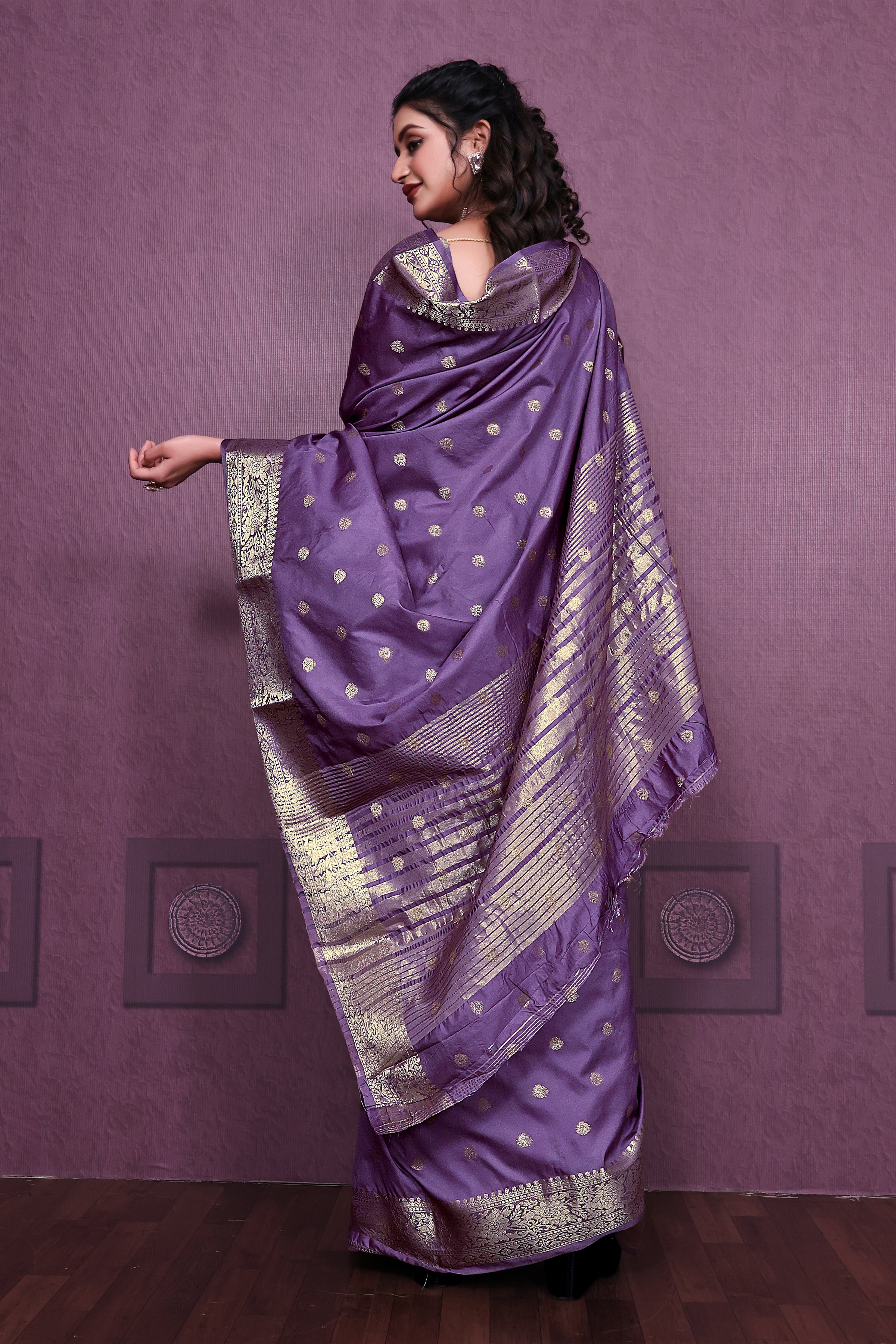Graceful Satin Jacquard Woven Saree with Rich Textured Weaving