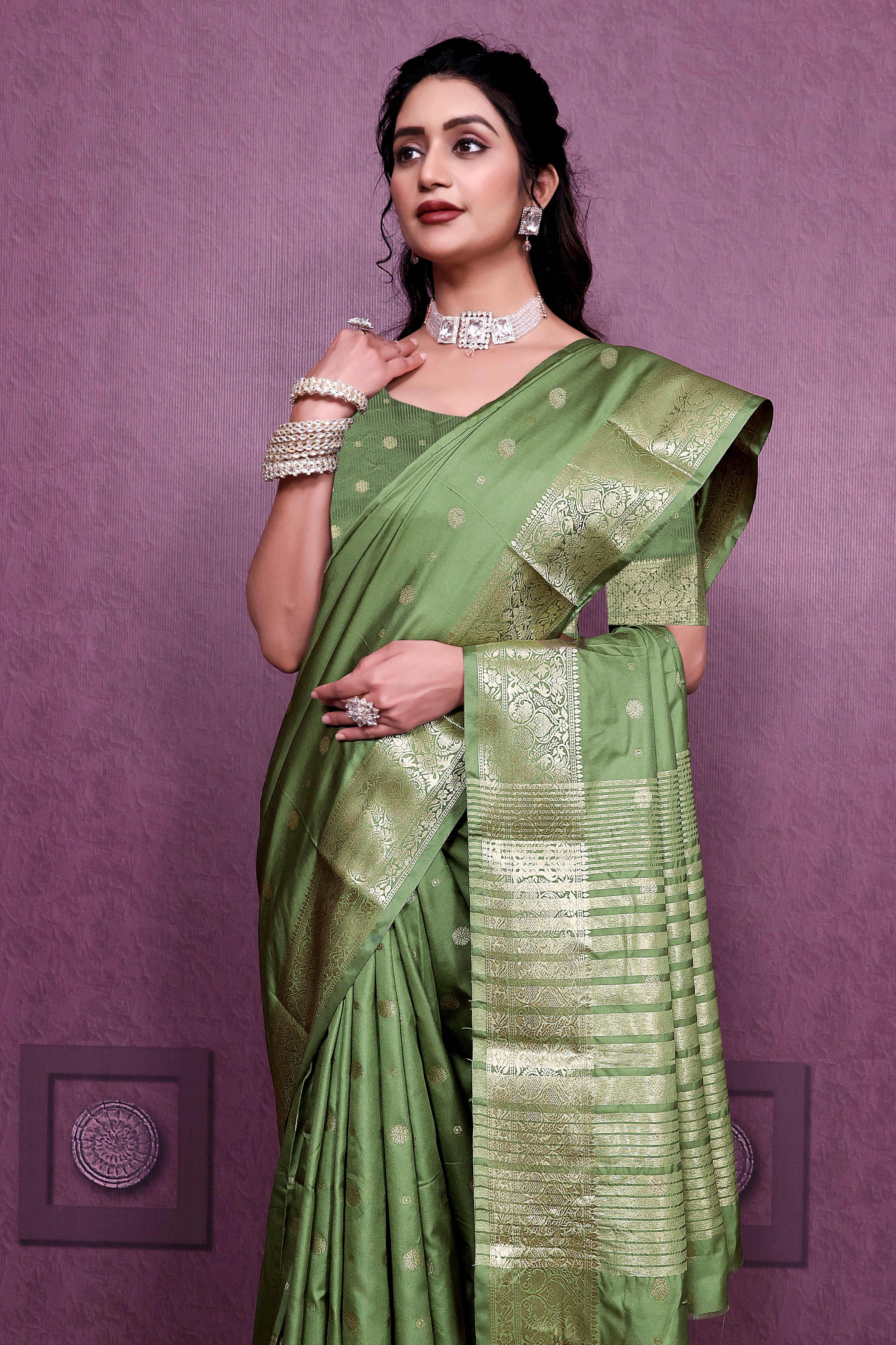 Exclusive Border Nimakari Design Soft Silk Saree