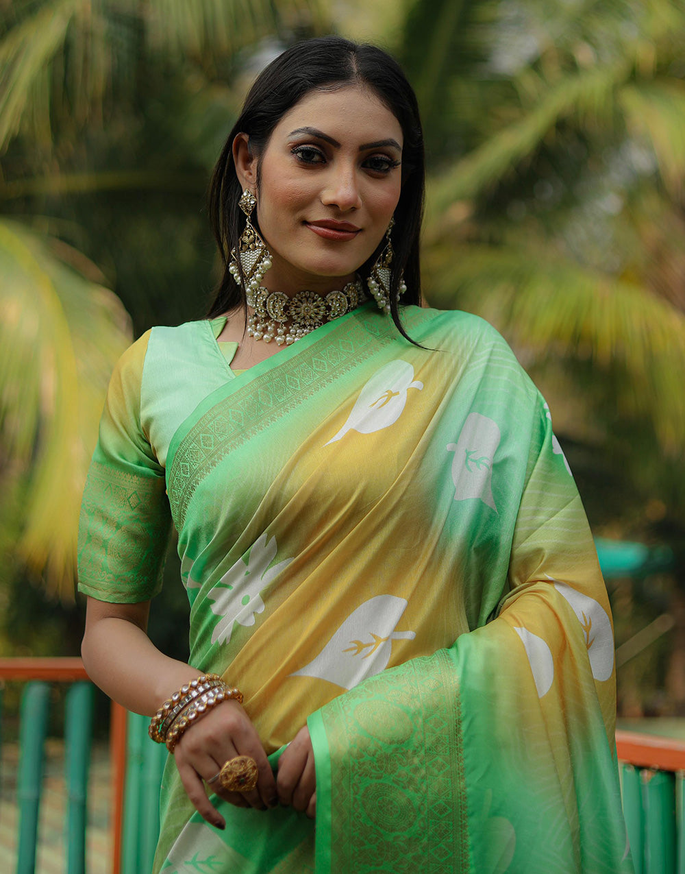 Light Green Dola Silk Saree With Weaving Border Printed Work