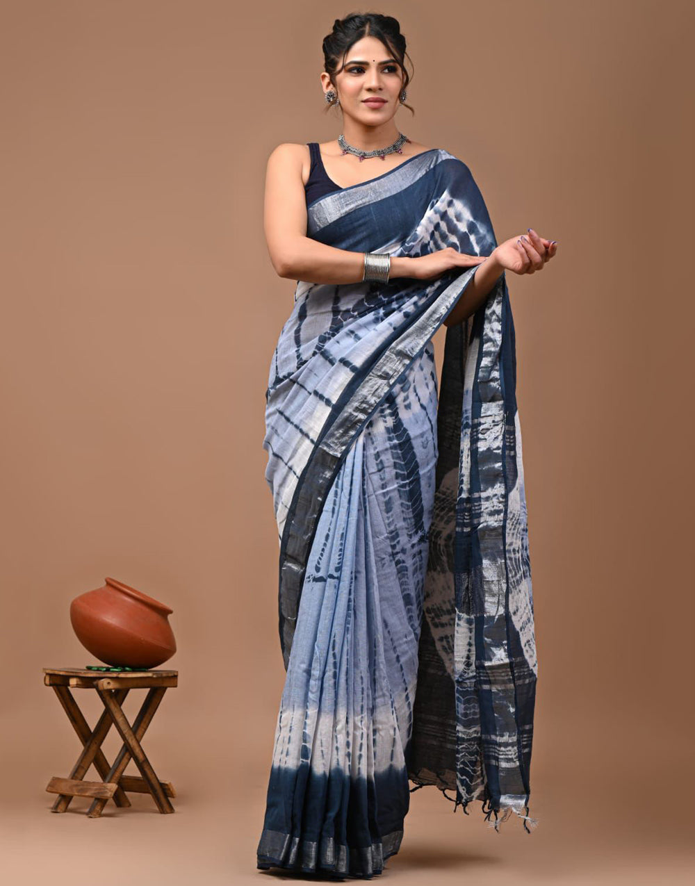 Carolina Blue & Prussian Blue Linen Saree With Digital Printed Work