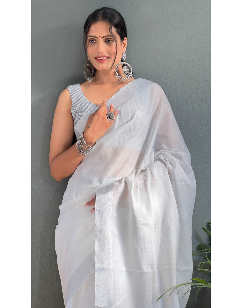 White & Grey Cotton Striped Saree With Tassles On Pallu