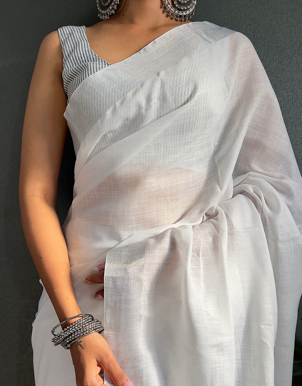 White & Grey Cotton Striped Saree With Tassles On Pallu