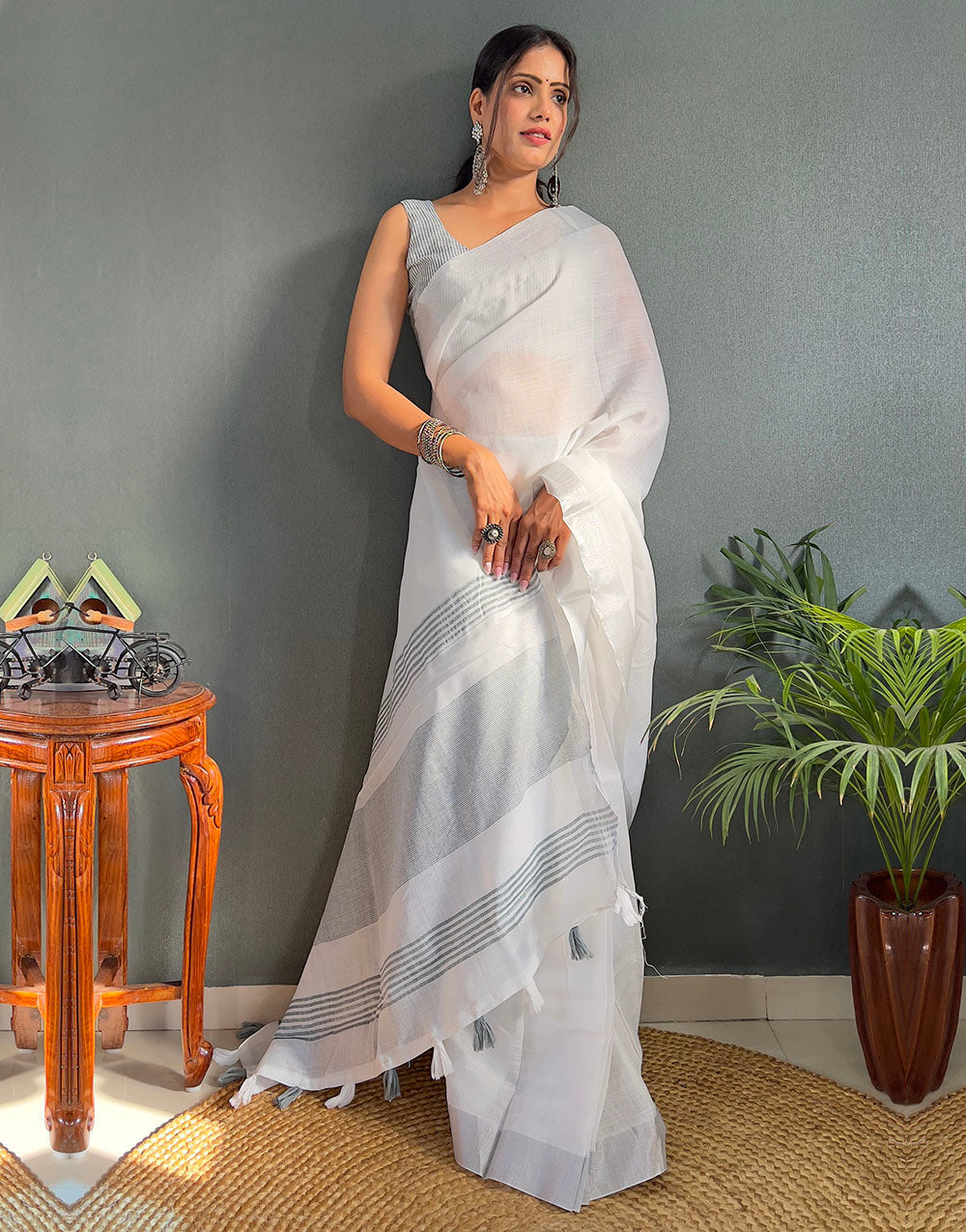 White & Grey Cotton Striped Saree With Tassles On Pallu