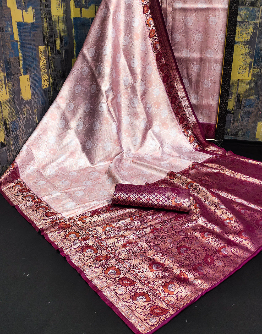 Light Peach Kanjivaram Silk Saree With Zari Weaving Work
