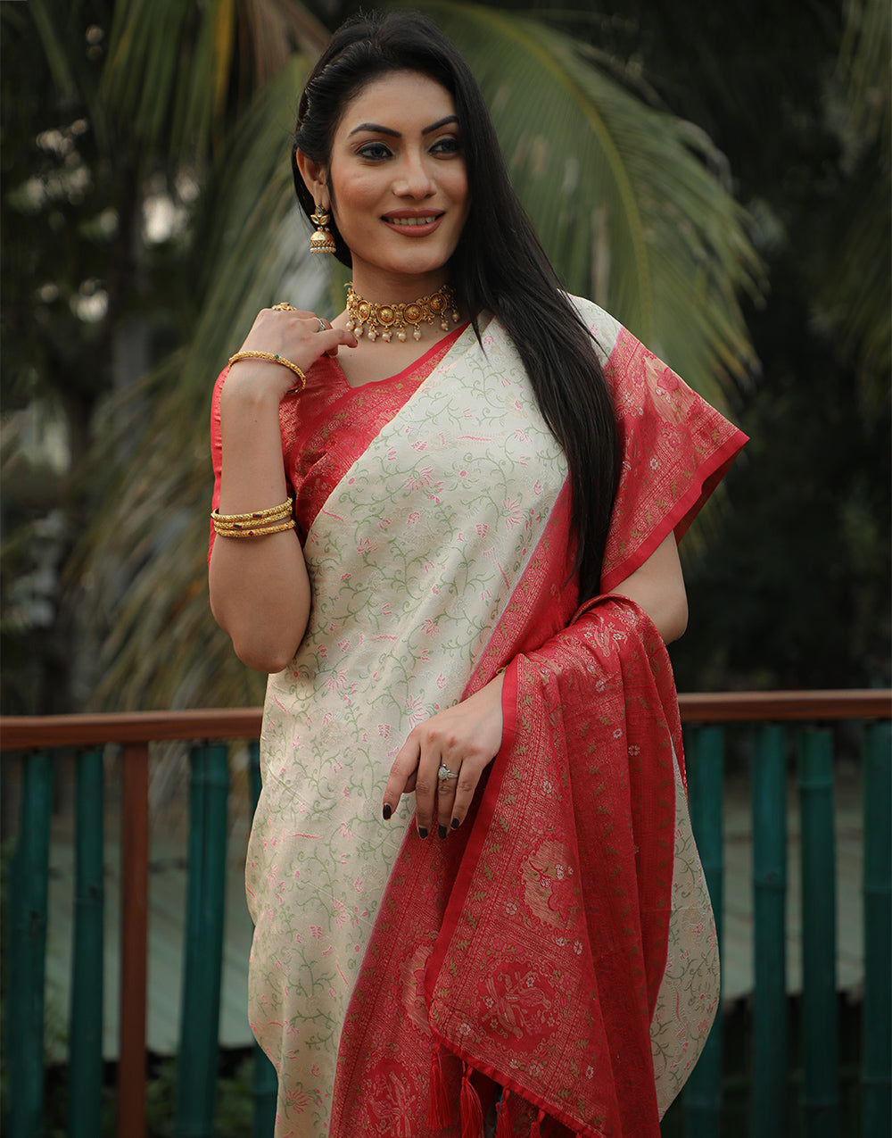 Off White Kanjivaram Silk Saree With Weaving Work