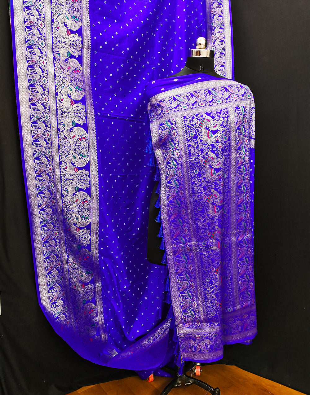 Trypan Blue Kanjivaram Silk Saree With Zari Weaving Work