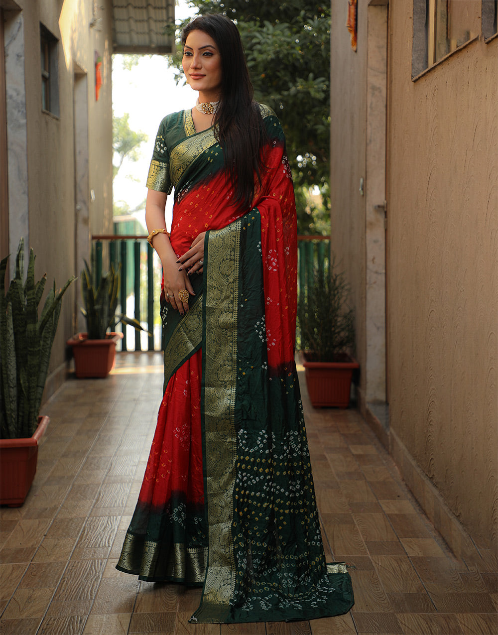Red Green Bandhej Silk Saree With Weaving Work
