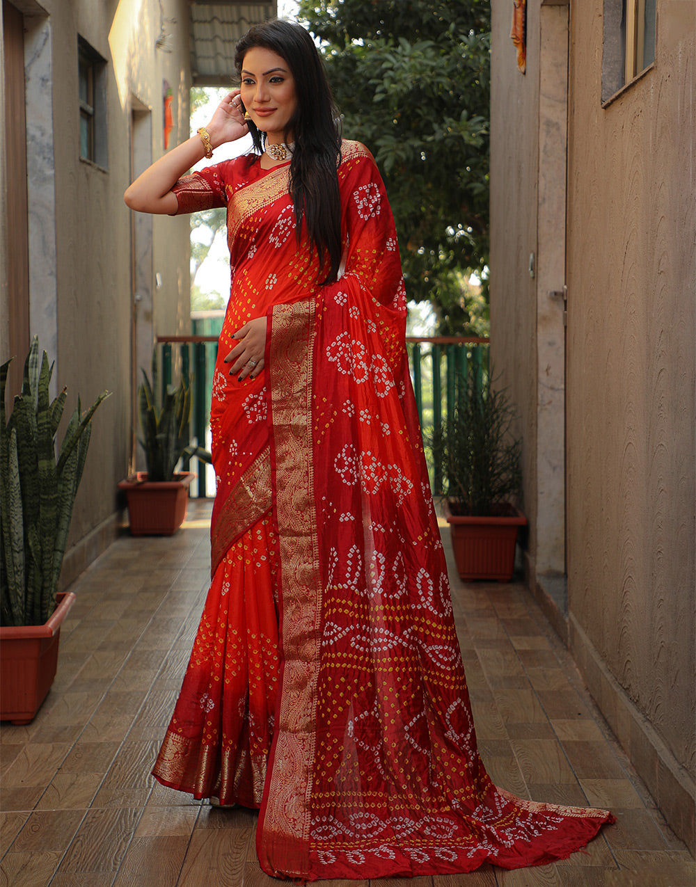 Red & Orange Bandhej Silk Saree With Weaving Work