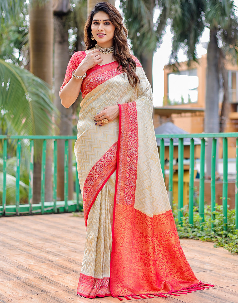 Cream Kanjivaram Silk Saree With Zari Weaving Work