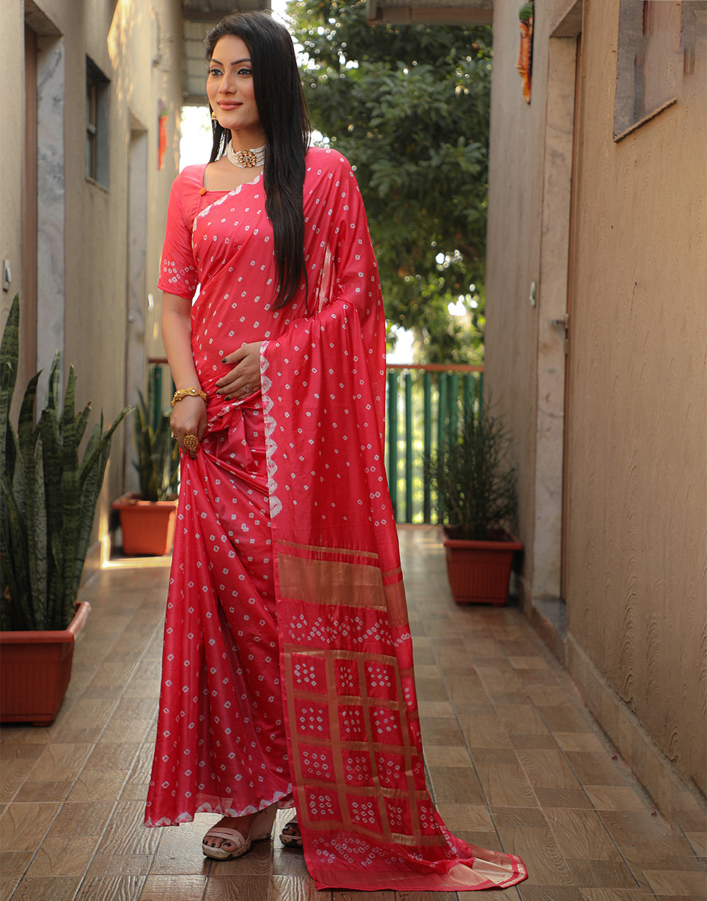Red Bandhani Saree With Zari Weaving Work