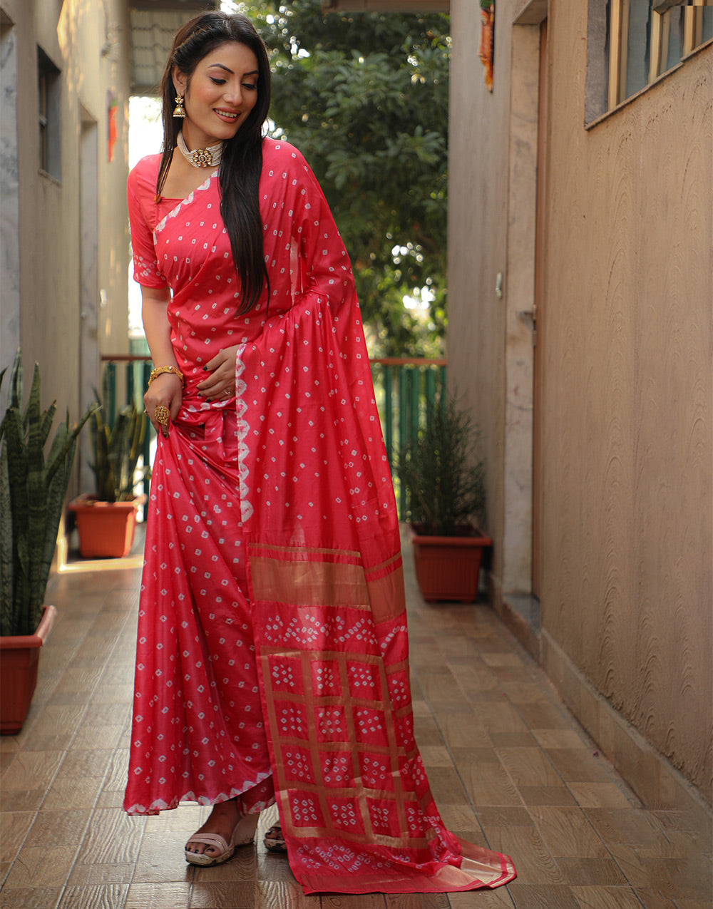 Red Bandhani Saree With Zari Weaving Work