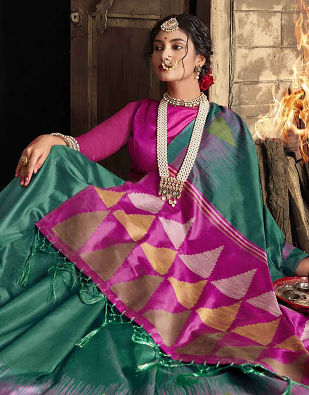 Teal Green Handloom Raw Silk Saree With Weaving Work