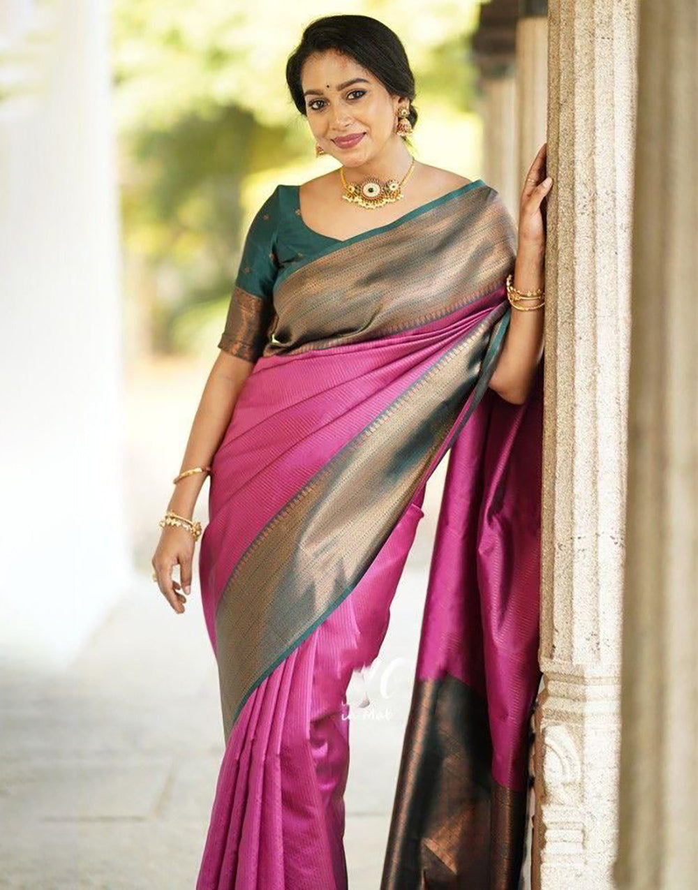 Dark Pink Soft Silk Saree With Zari Weaving