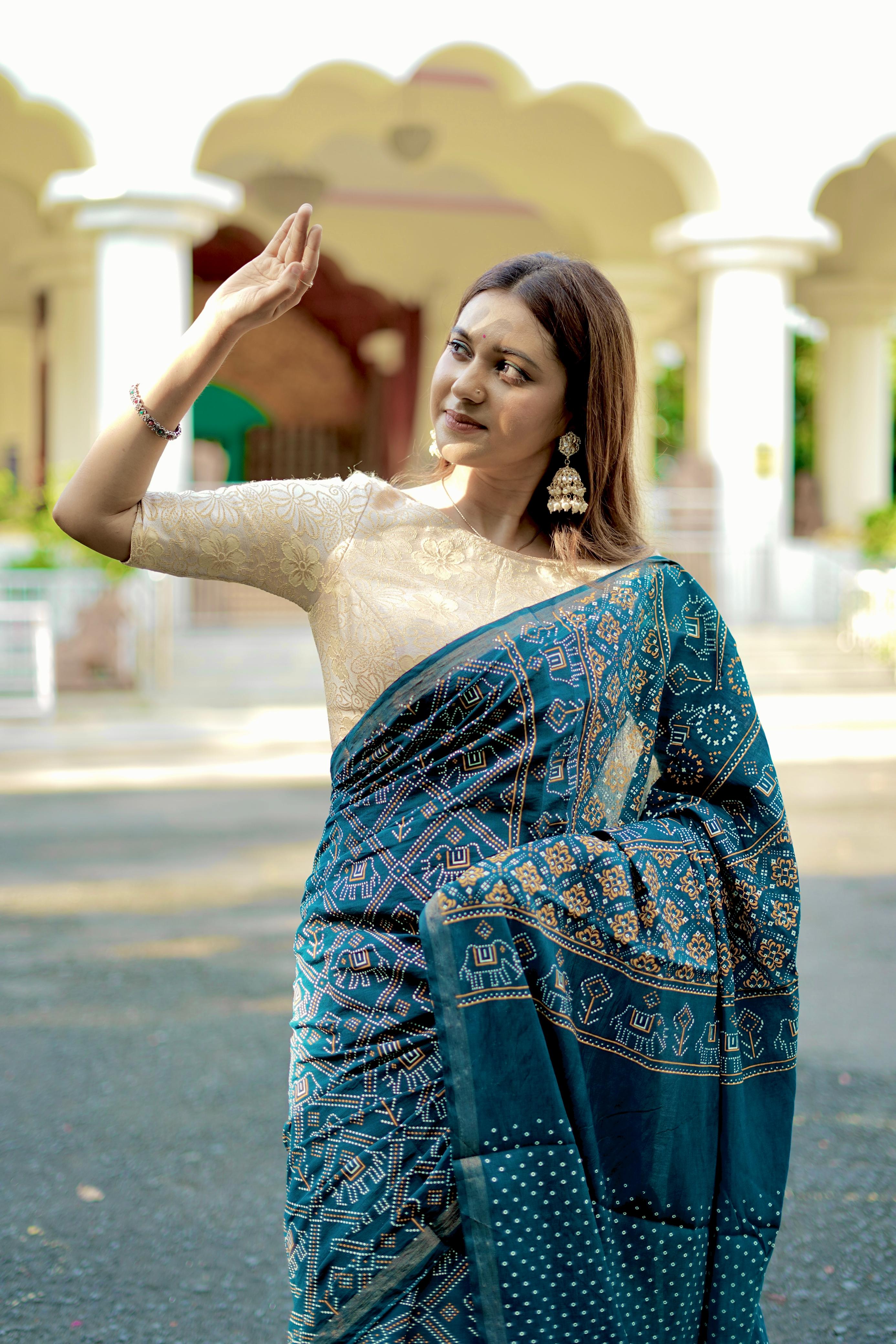 Sareewave Presents Designer Gadhval Bandhni Saree
