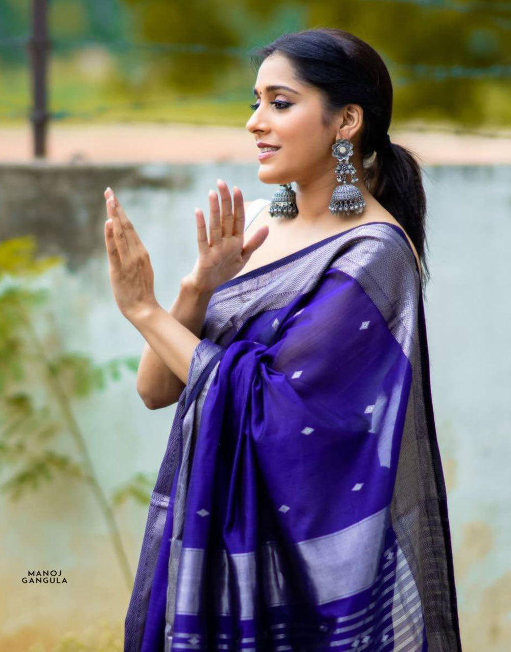 Berry Blue Soft Lichi Silk Saree With Zari Weaving Work