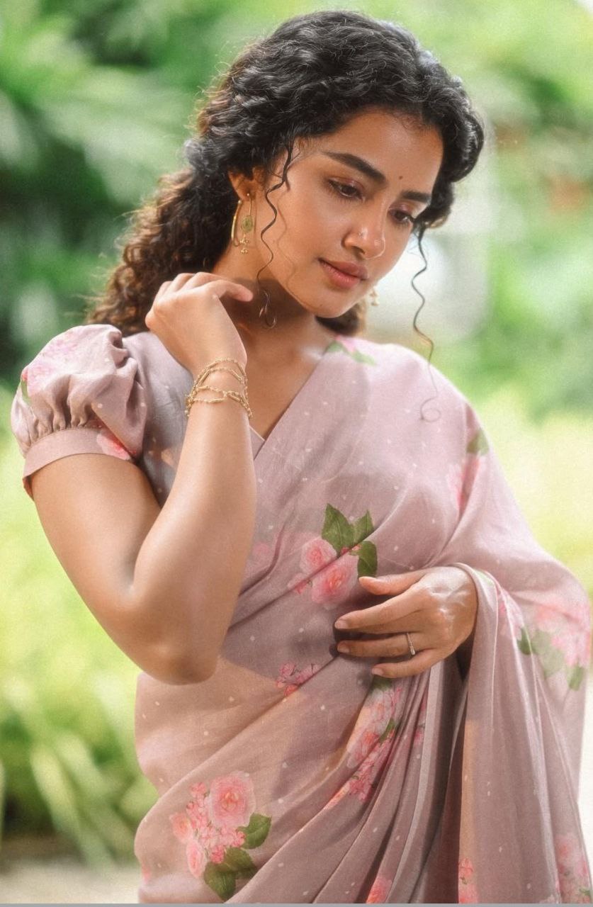 Sareewave Presents Designer Cotton Linen Silk Saree