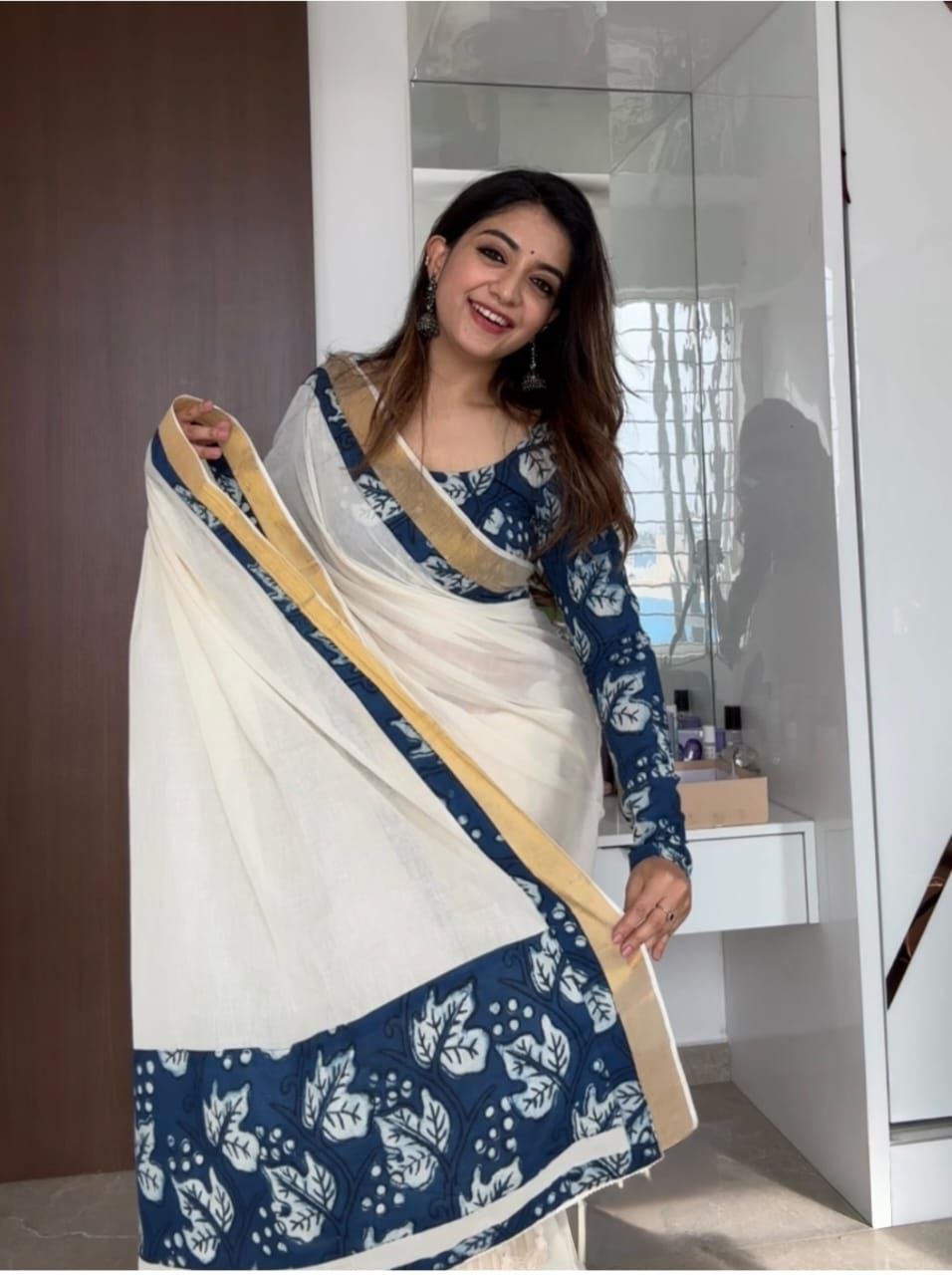 Sareewave Presents Designer Cotton Linen Silk Saree