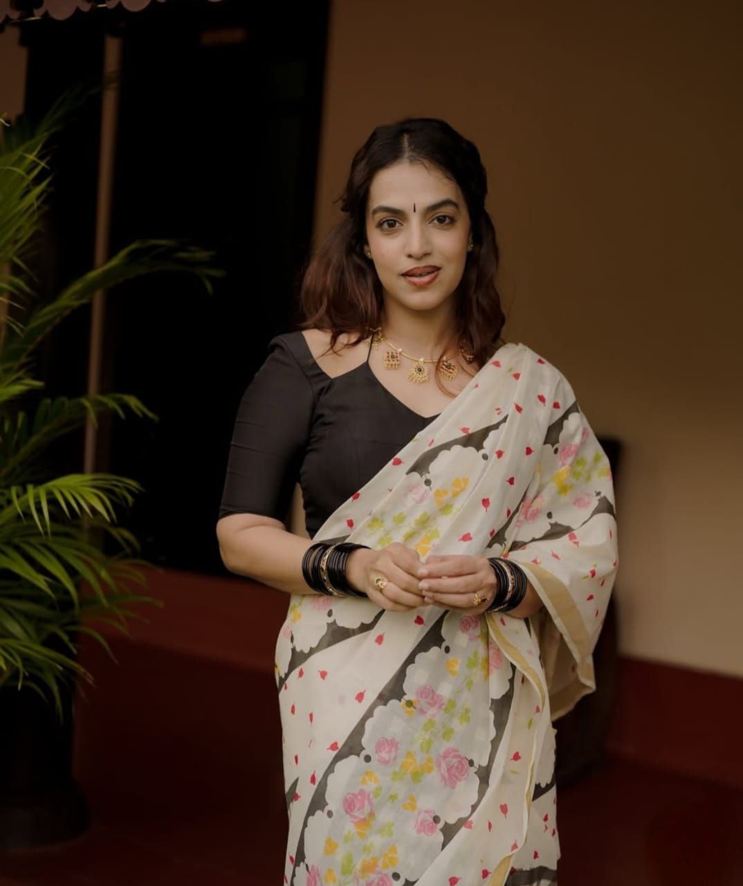 Sareewave Presents Designer Cotton Linen Silk Saree