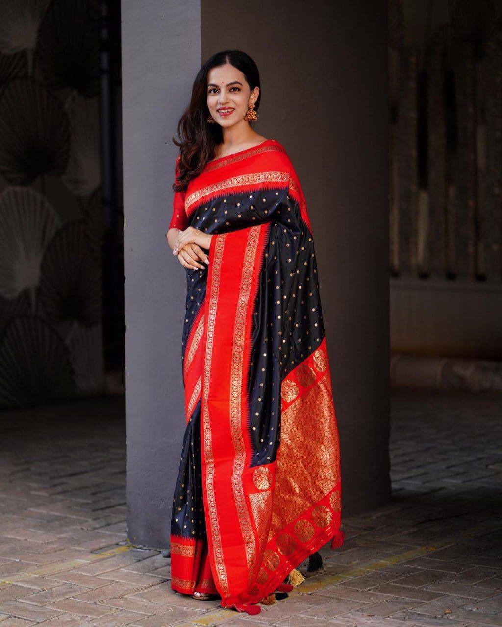 BEAUTIFUL RICH PALLU & JACQUARD WORK SOFT LICHI SILK SAREE