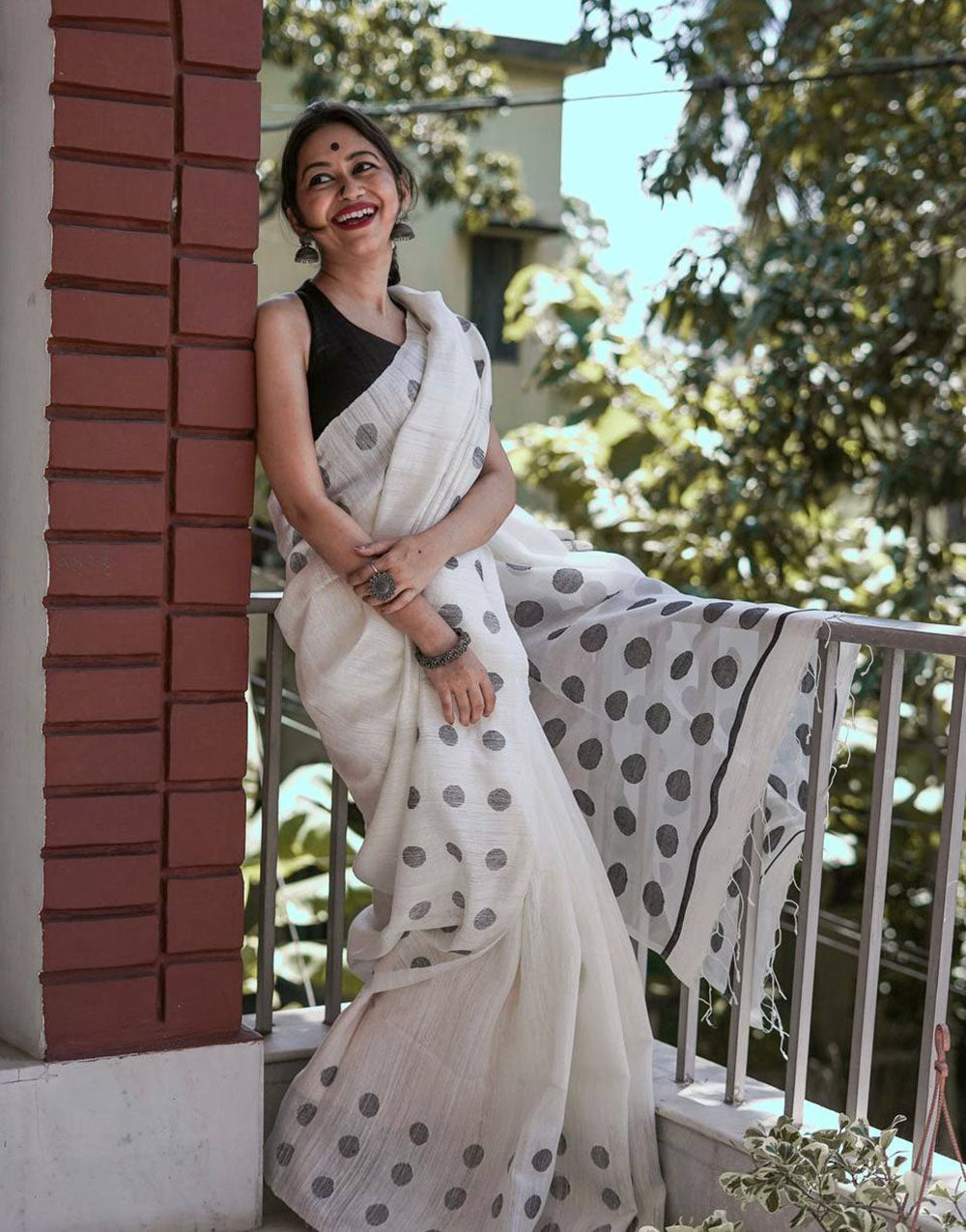 White & Black Latest Design Cotton Saree With Printed Work