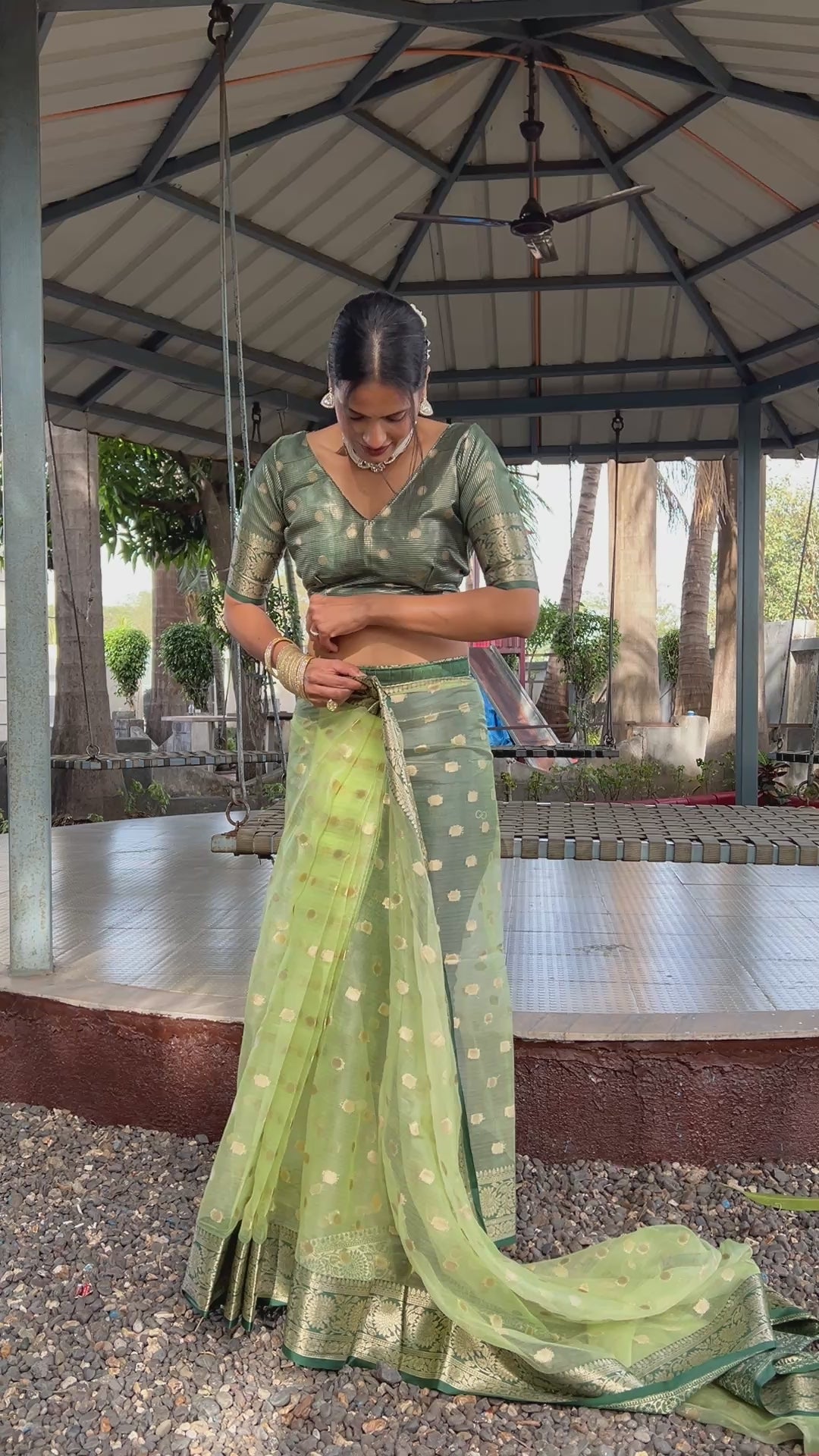Graceful Ready To Wear Soft Organza Silk Saree With Blouse Piece