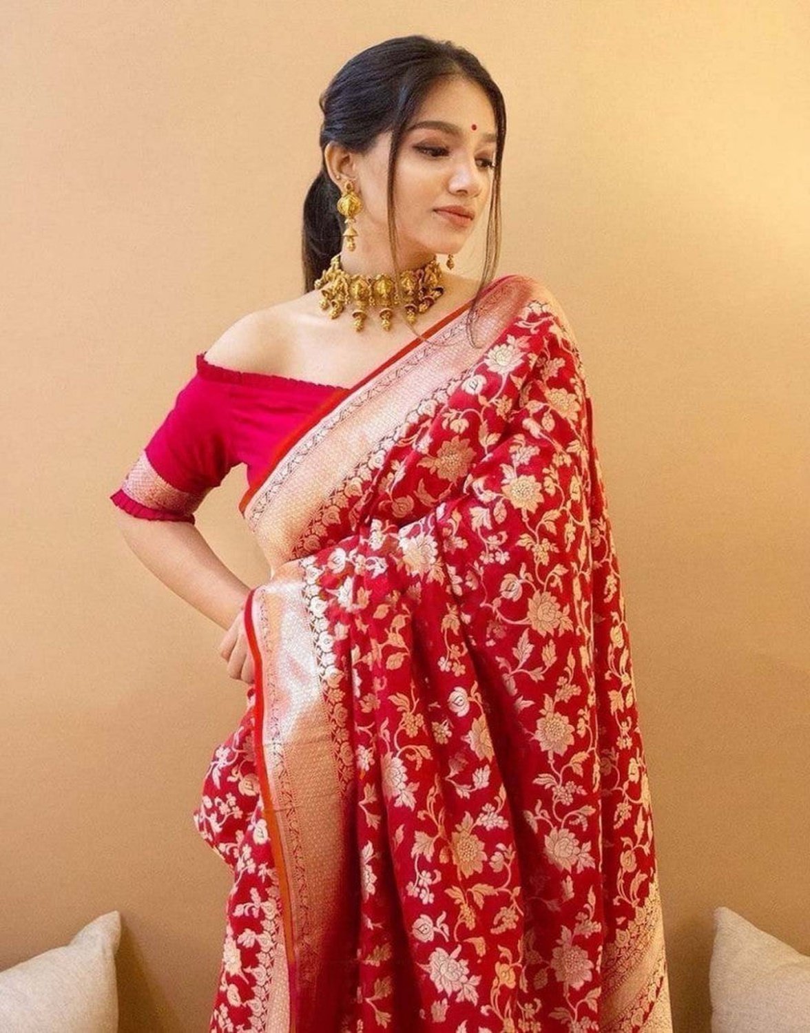 Red Banarasi Silk Saree With Zari Weaving Work