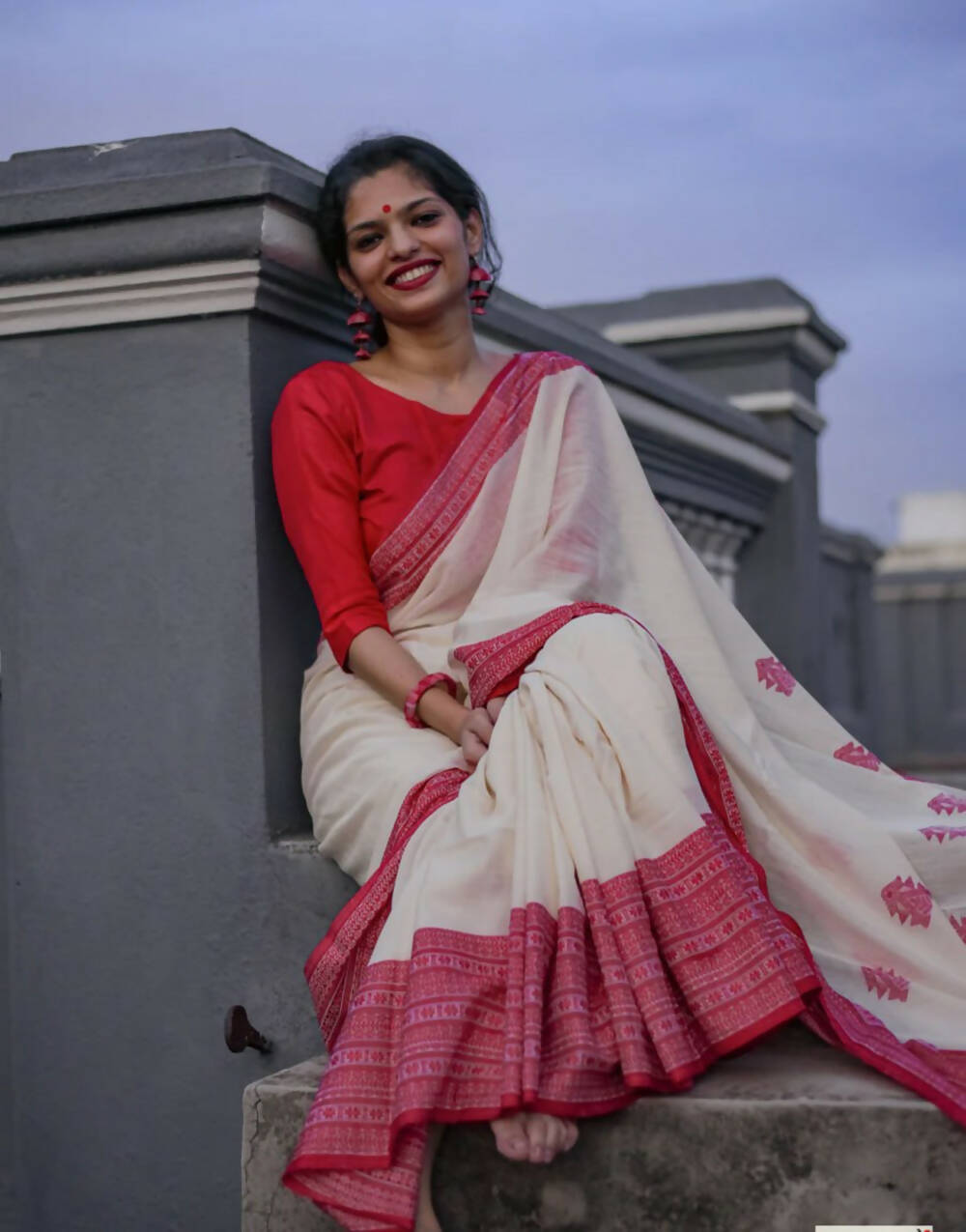 White & Red Cotton Saree With Weaving Work