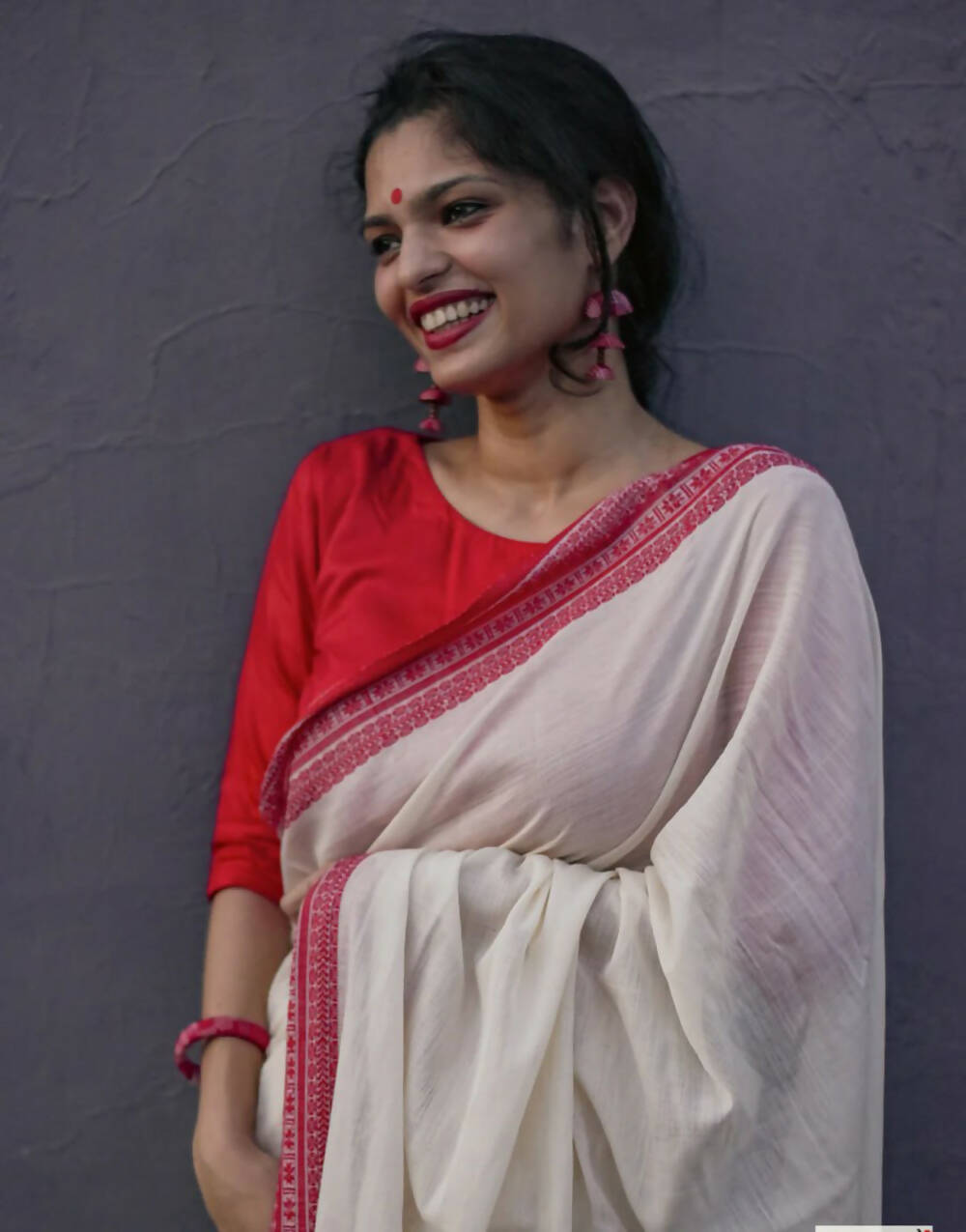 White & Red Cotton Saree With Weaving Work
