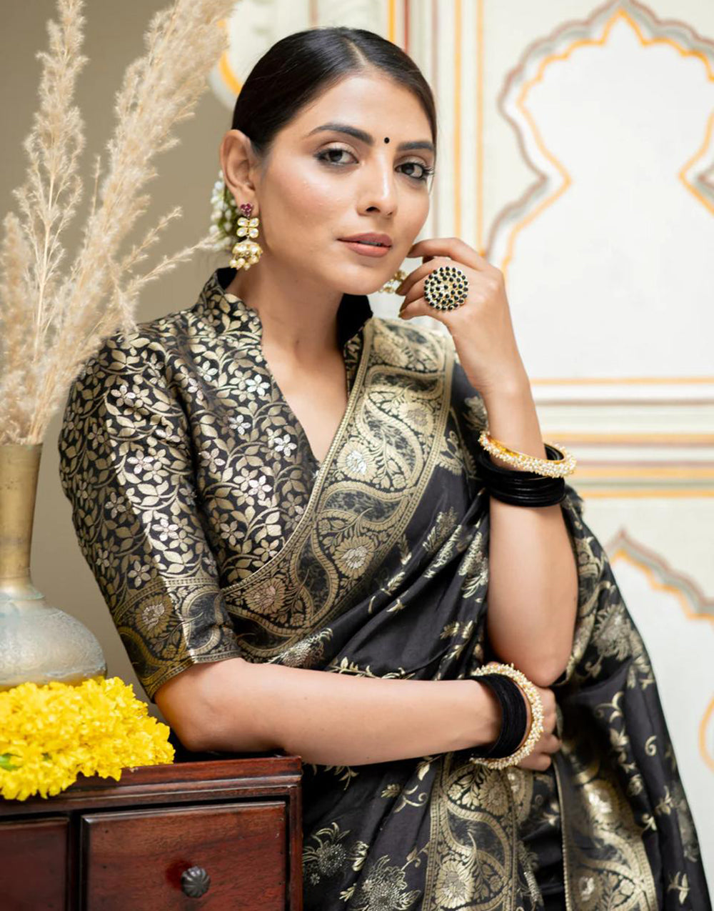 Black Banarasi Silk Saree With Zari Weaving Work