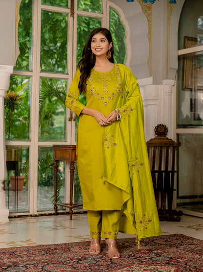 Elegant Straight Kurti Pant Dupatta Set