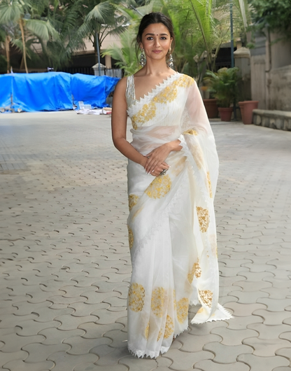 White Georgette Saree With Embroidery Work