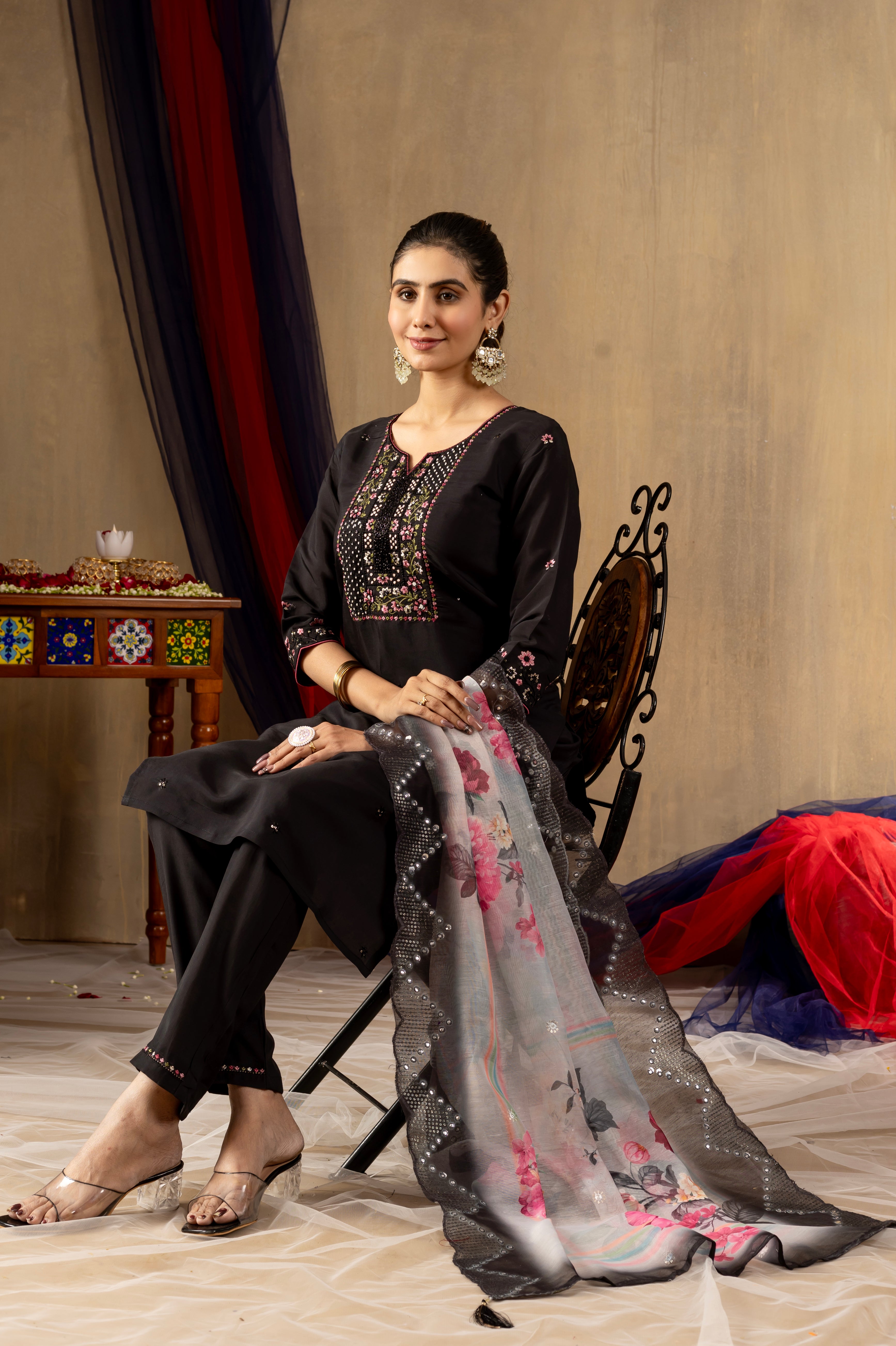 Elegant Straight Kurti Pant Dupatta Set