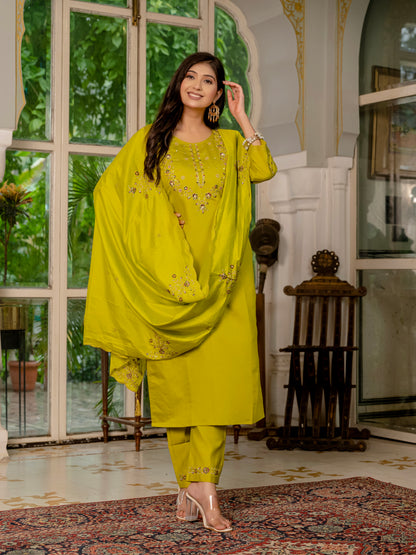 Elegant Straight Kurti Pant Dupatta Set