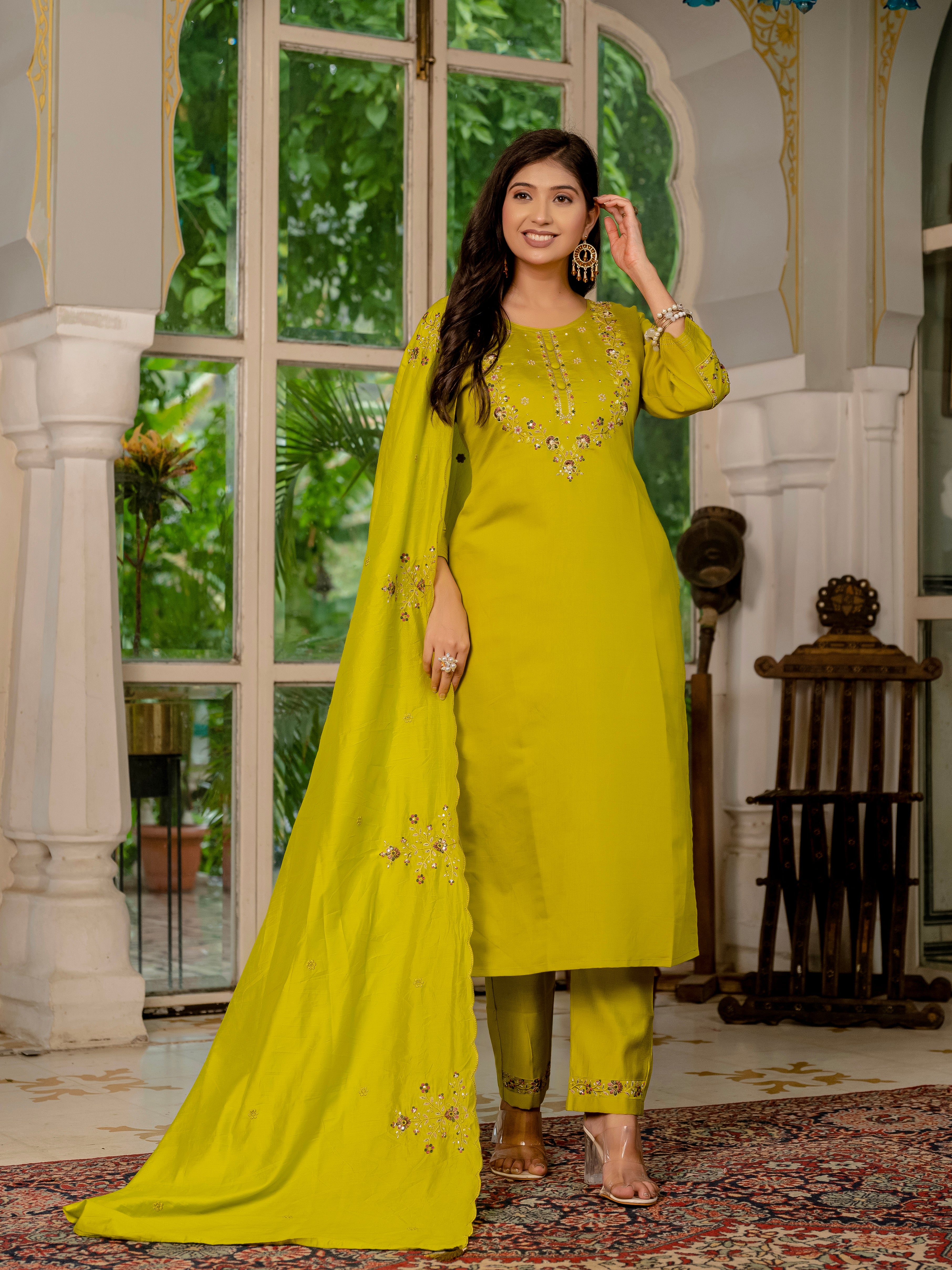 Elegant Straight Kurti Pant Dupatta Set