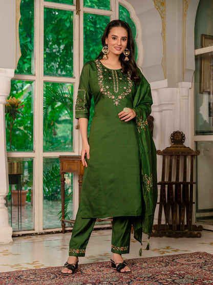 Elegant Straight Kurti Pant Dupatta Set