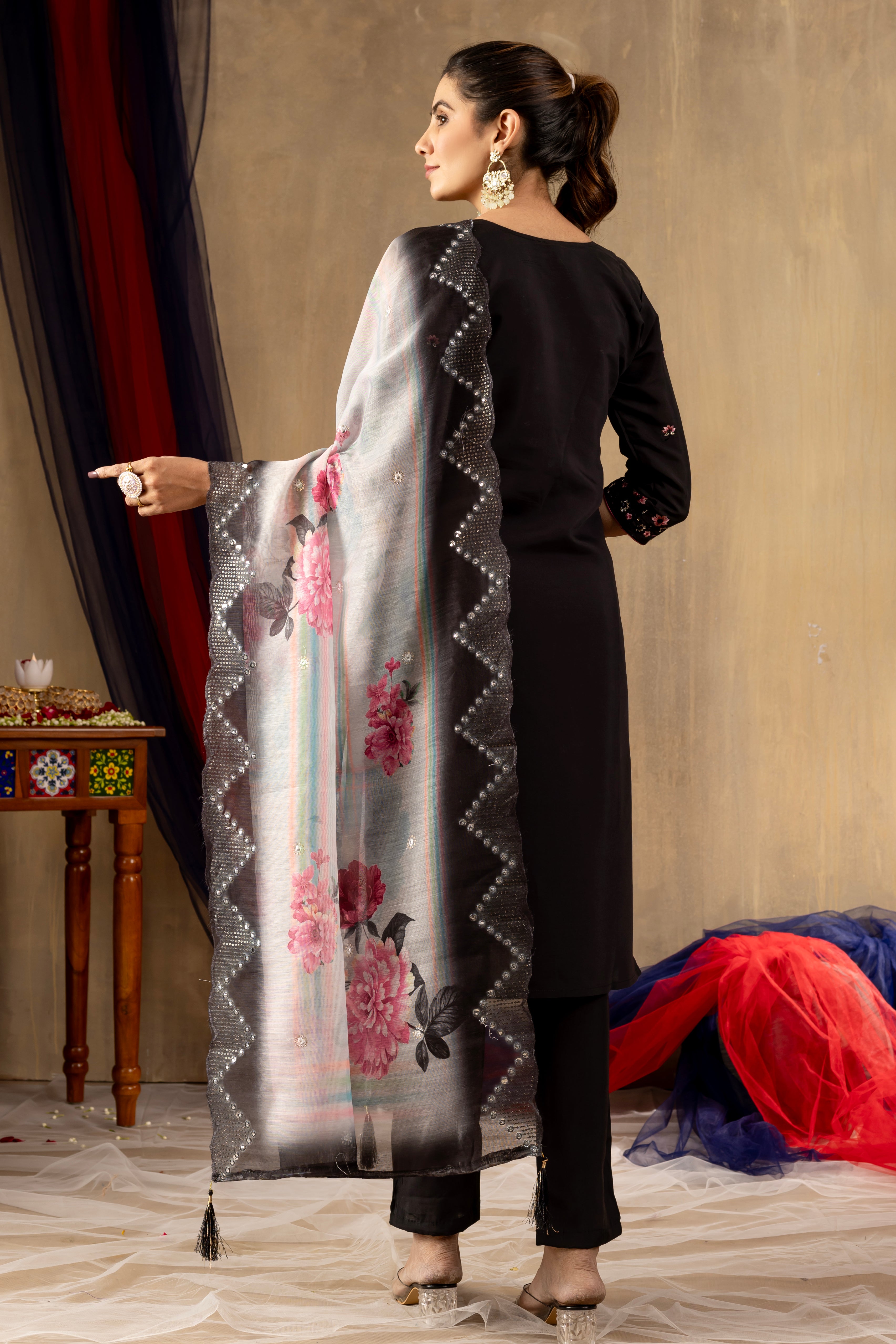 Elegant Straight Kurti Pant Dupatta Set