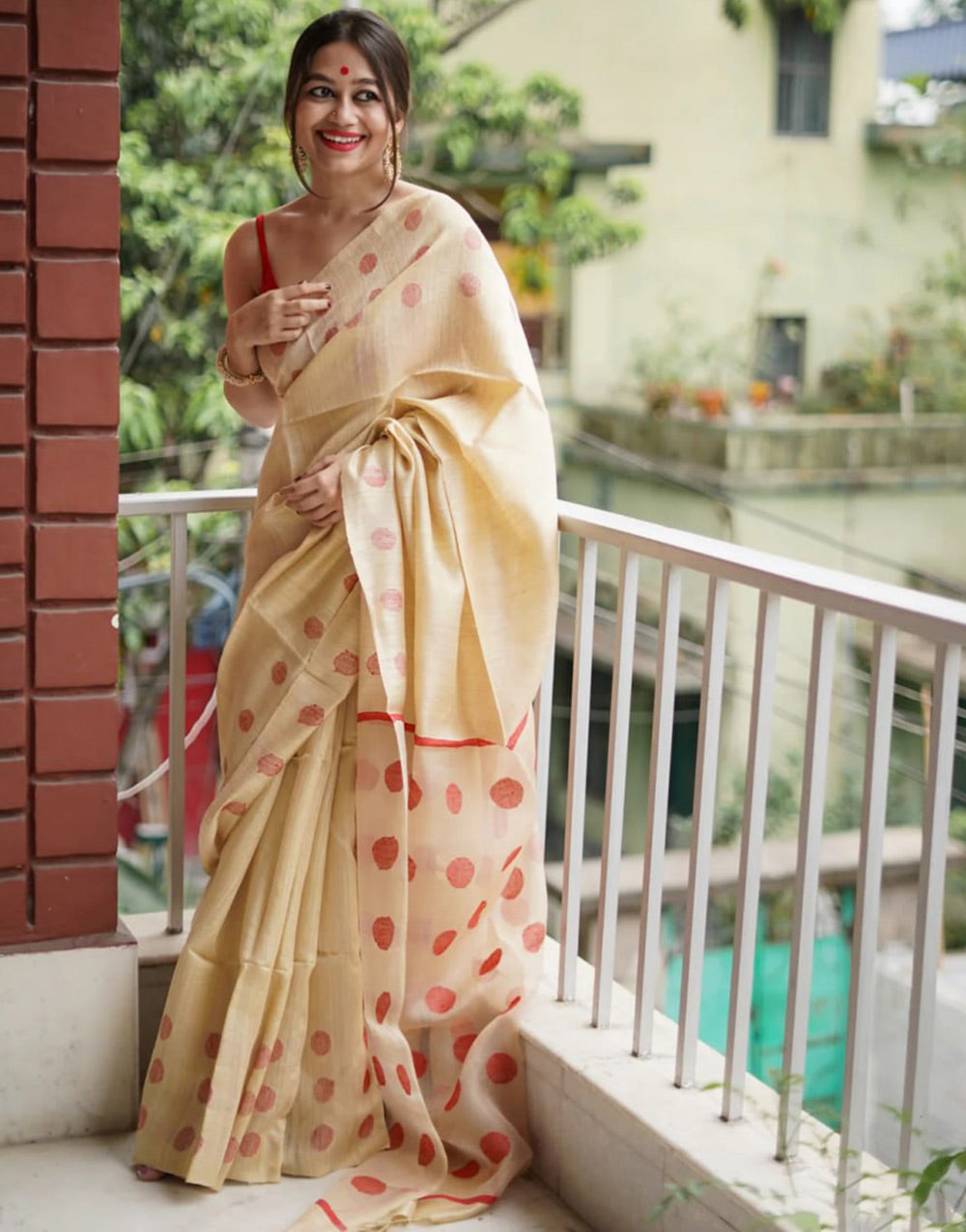 Cream & Red Cotton Saree With Printed  Work
