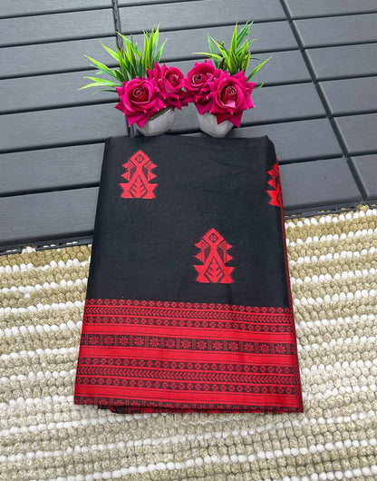 Black Cotton Saree With Printed Work