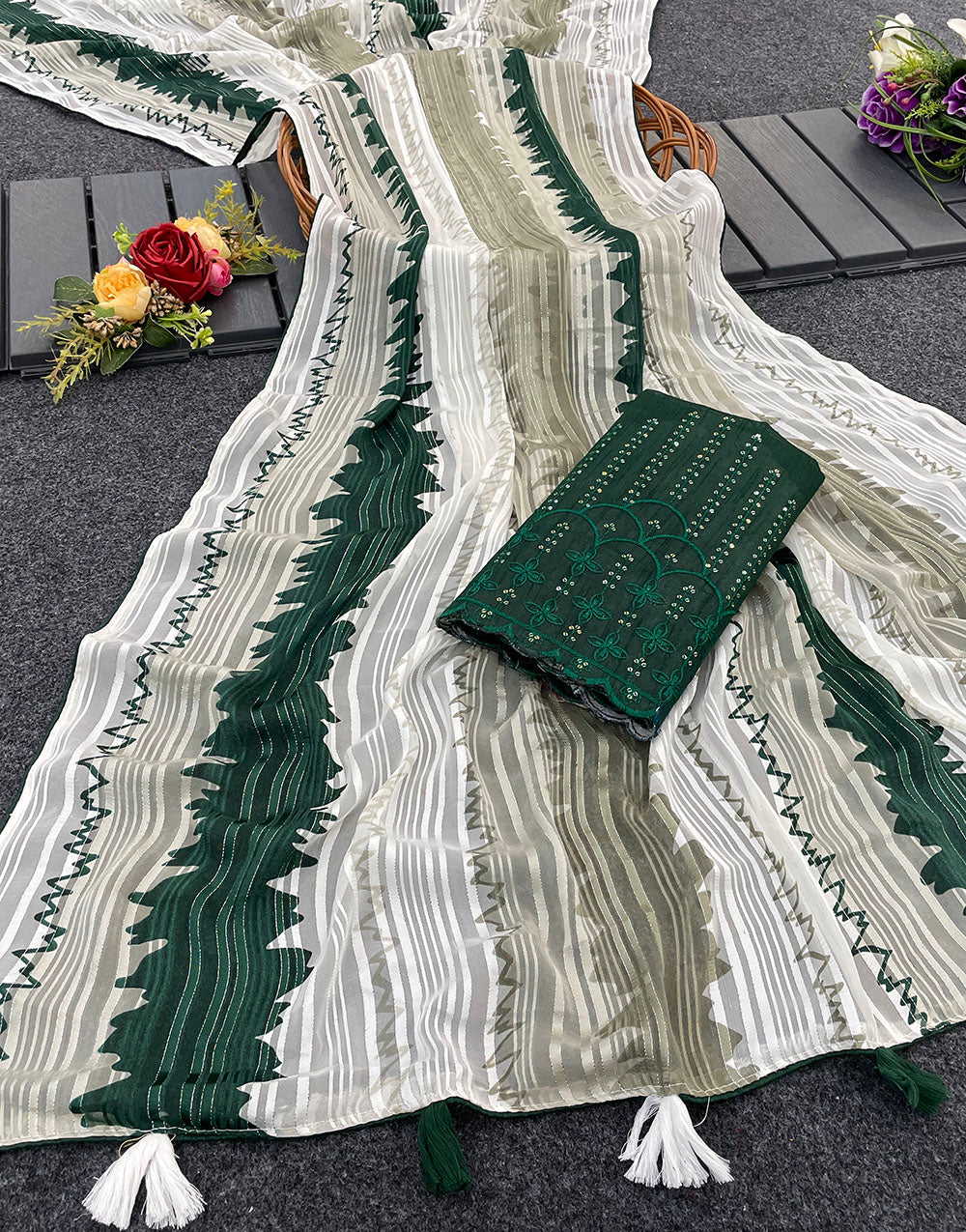 White & Dark Green Linen Saree With Printed Work