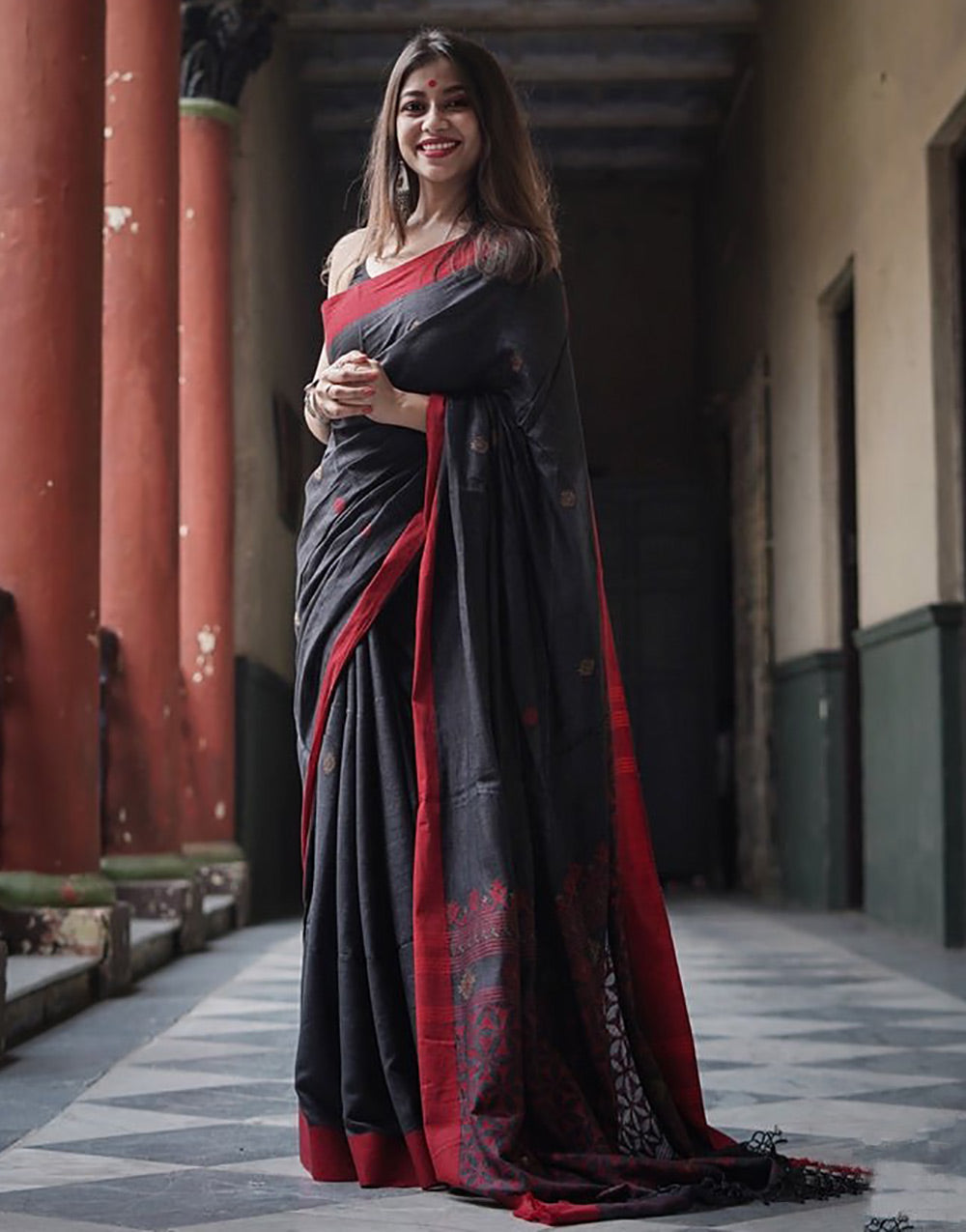 Black & Red Cotton Silk Saree With Printed Work