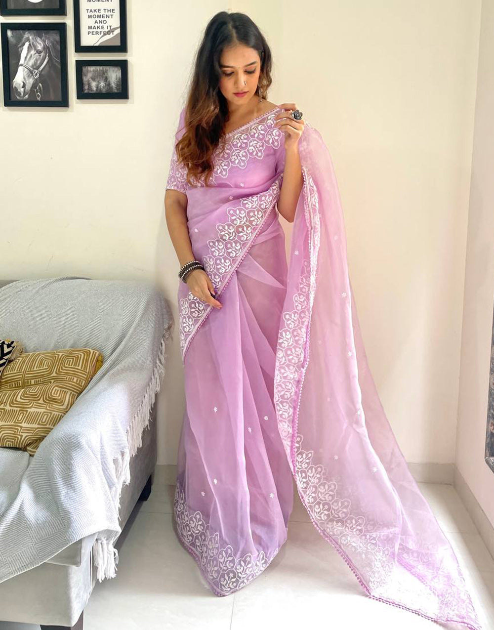 Light Pink Organza Saree With Embroidery Thread Work