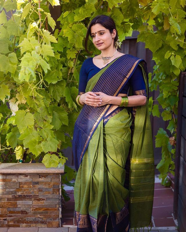 Custom Fit Teal Blue And Teal Green Silk Printed Saree With Woven Zari  Border SARV143244